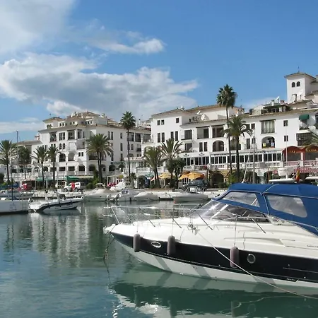 Marina Real 112 *